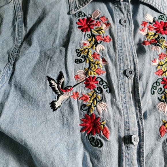 Vintage Passion-I Womens Denim Button Down Embroidered Short Sleeve Shirt Size M - Picture 6 of 8